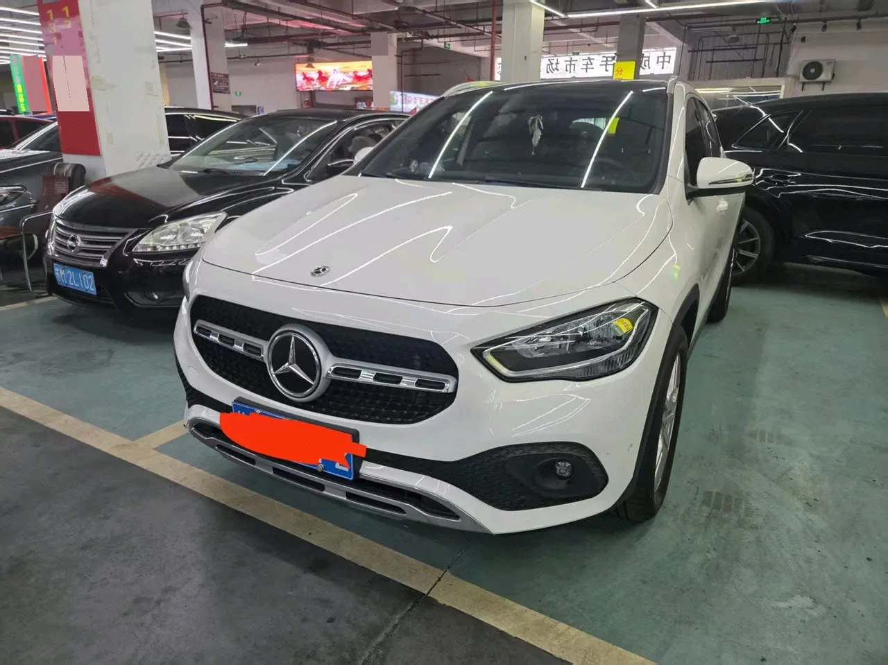 Open image lightbox: Mercedes Benz 2020 GLA 180 1.3T automatic gear