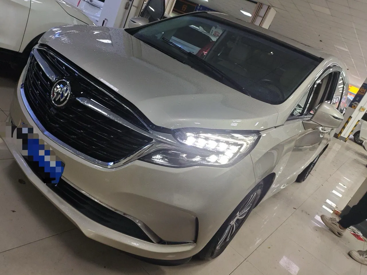 Open image lightbox: Buick 2022 GL8 ES Lu Zun 2.0T 653T Comfortable Automatic Gear