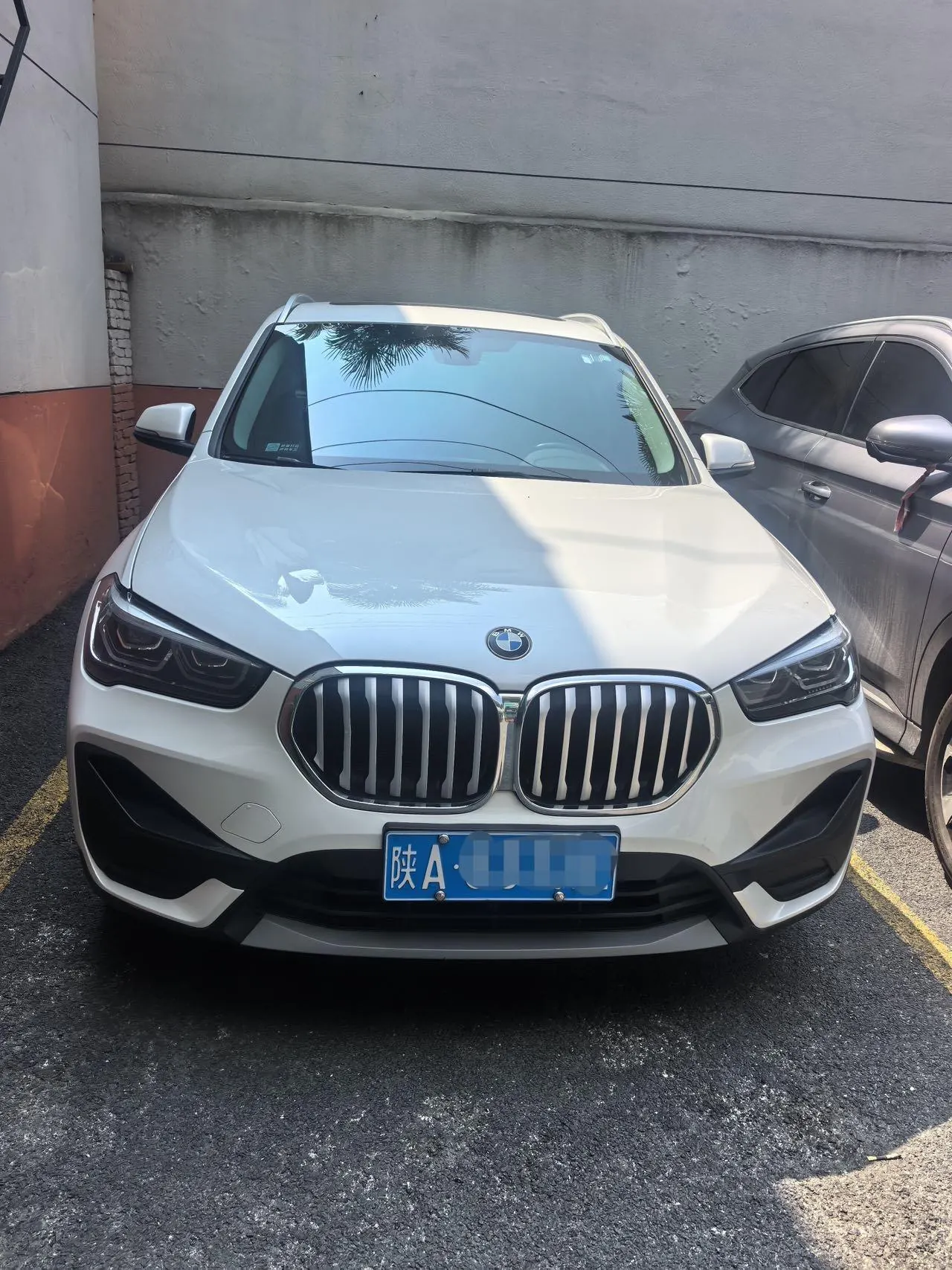 BMW 2020 X1 sDrive20Li 1.5T fashion automatic gear 2