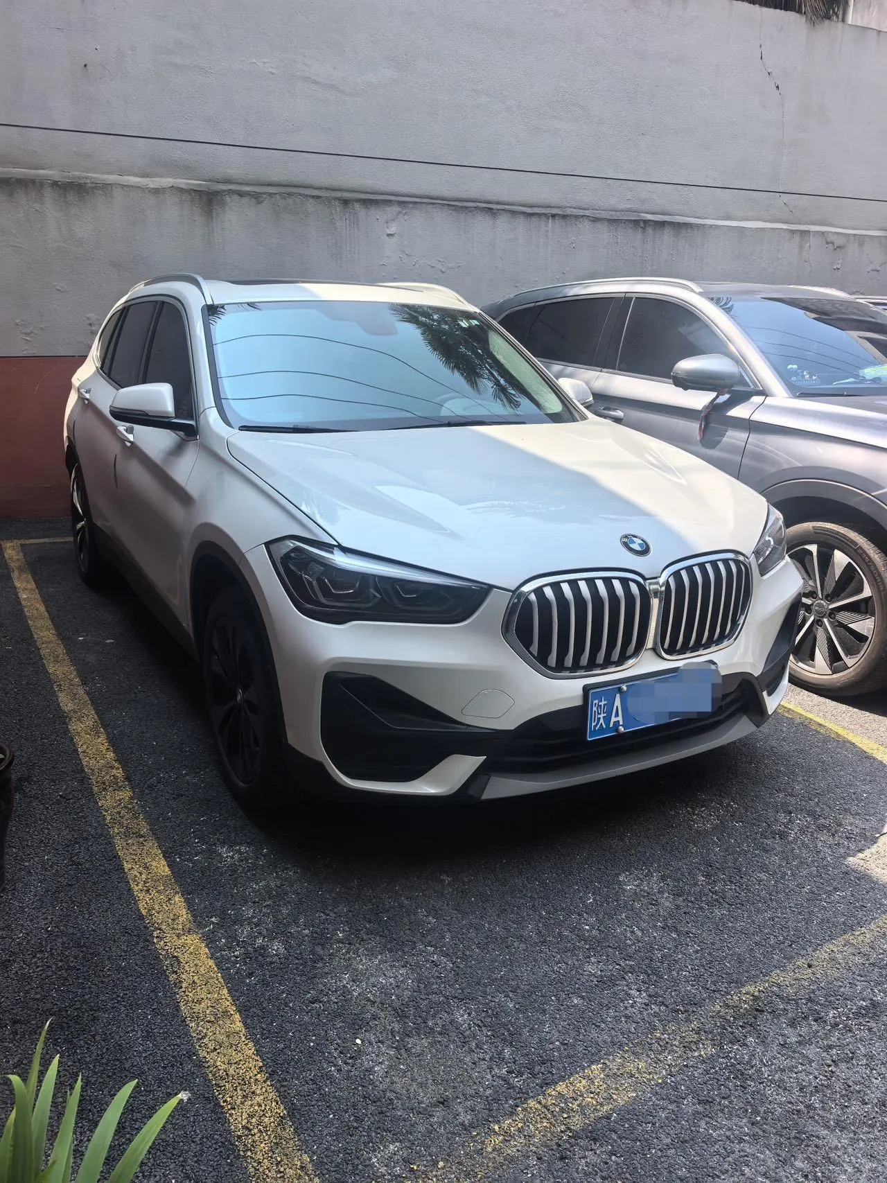 BMW 2020 X1 sDrive20Li 1.5T fashion automatic gear 3