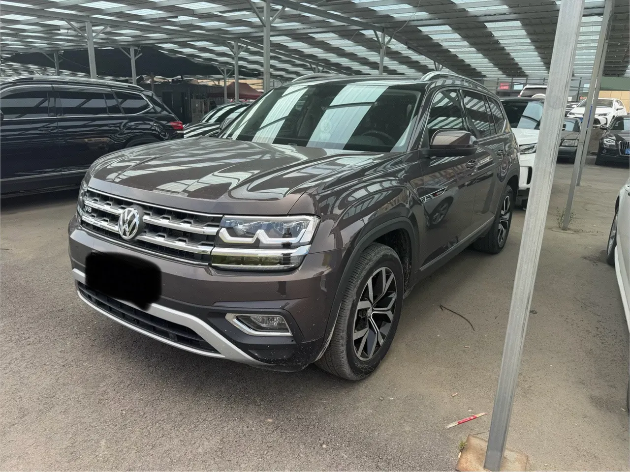 打开图片灯箱:Volkswagen 2020 Touron 2.5T 530 V6 4-wheel drive deluxe automatic gear