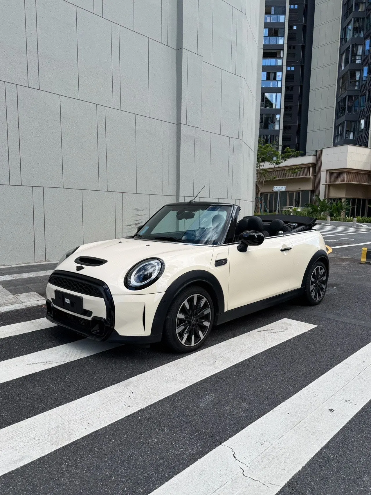 MINI Cabrio (Imported) 2022 Cooper S Cabrio 2.0T Classic Auto - View 1