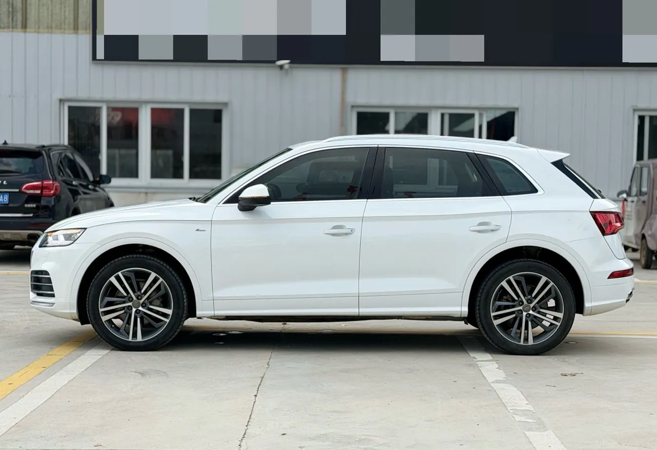 Audi 2020 Q5L 2.0TFSI 40TFSI Rongxiang Fashion Automatic 4