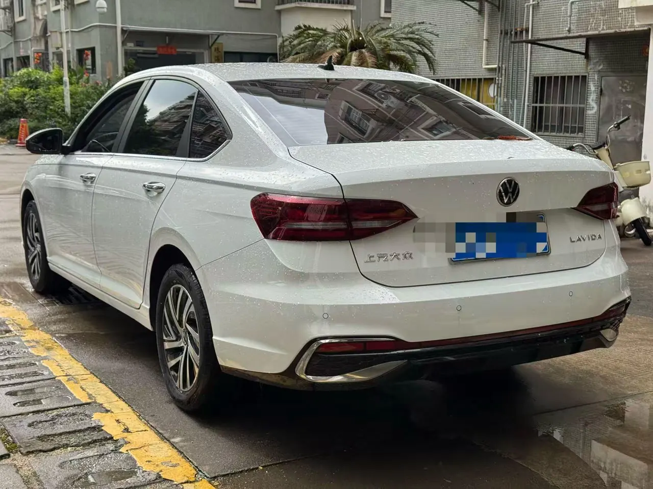 Volkswagen 2024 LaVida 1.5 Star 5 Million Edition Automatic Gear 4