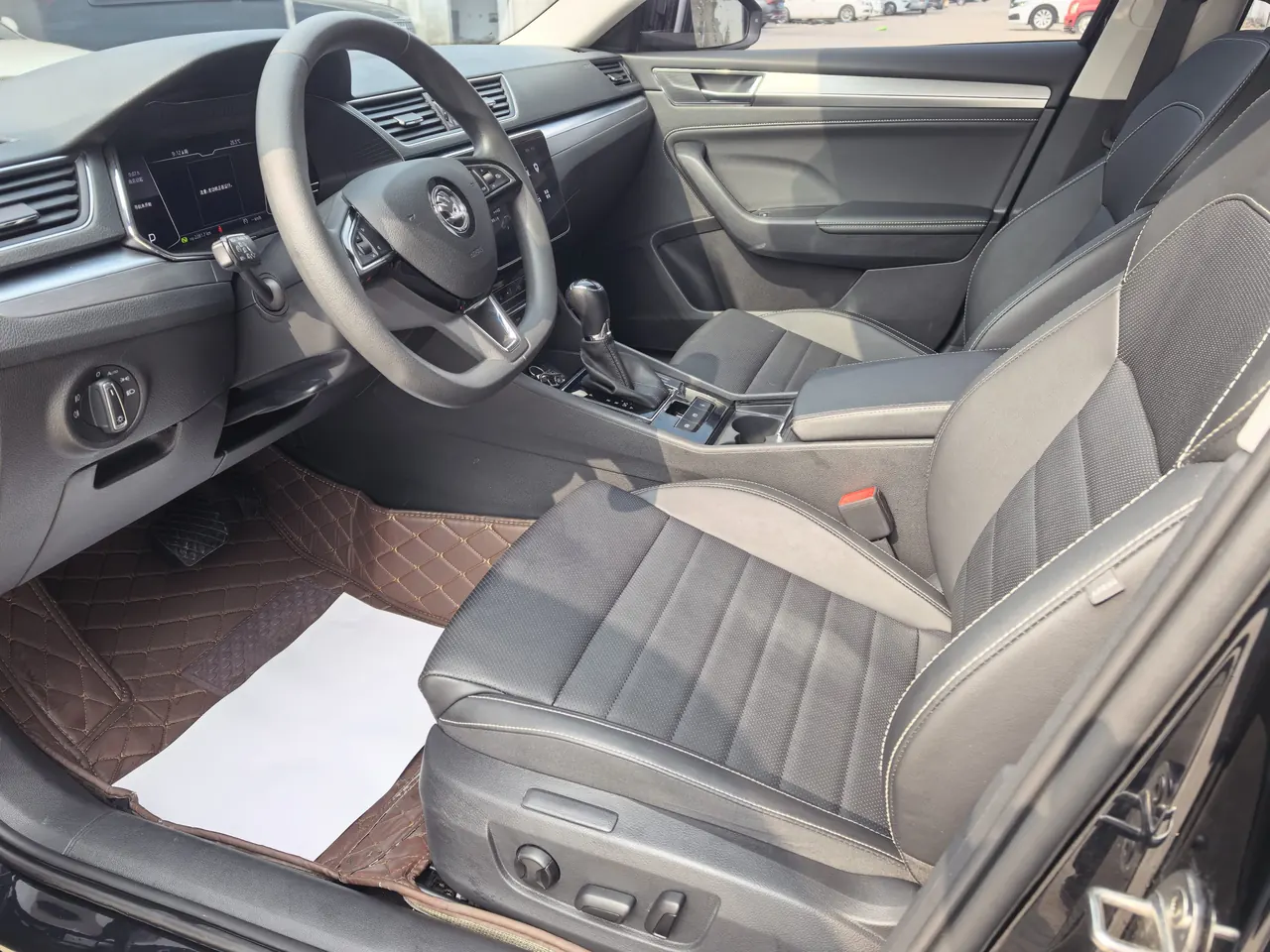 Skoda 2025 Express 1.4TSI TSI280 Premium Edition Automatic Gear 3