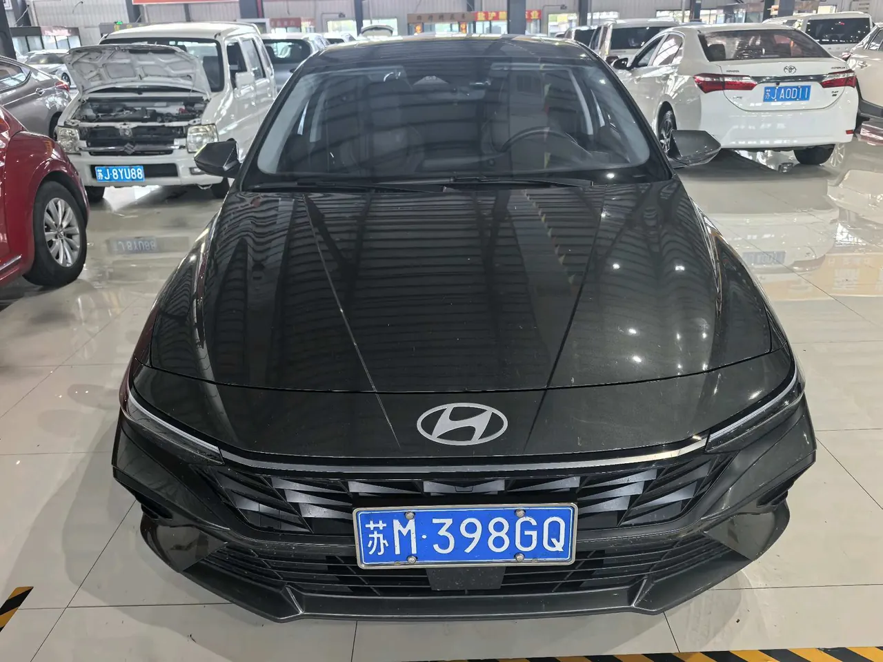 Hyundai 2023 Elantra -3-compartment 1.5 stepless LUX premium automatic gear 2