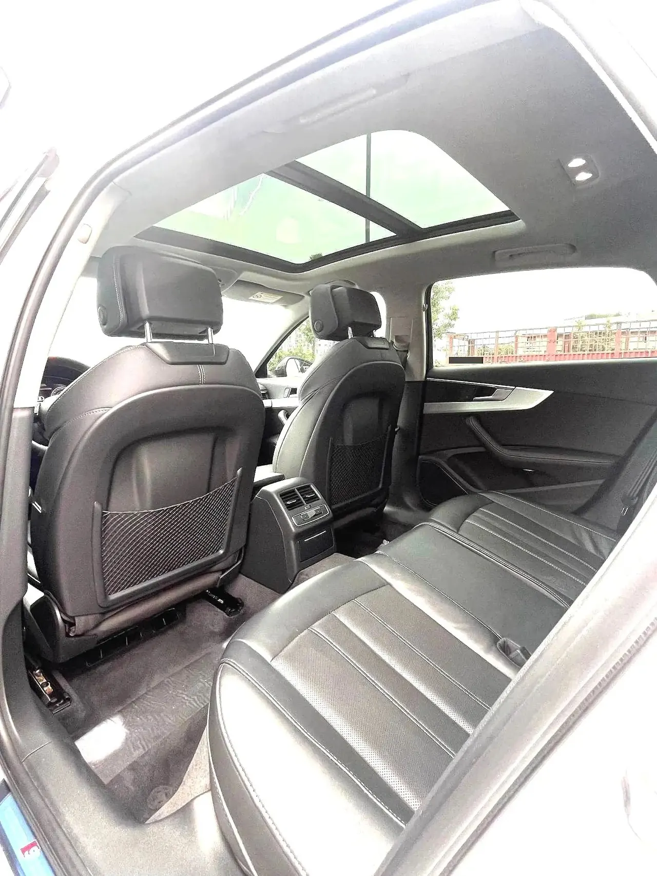 Audi 2023 A4L 2.0TFSI 40TFSI Quattro Deluxe Dynamic Automatic 4