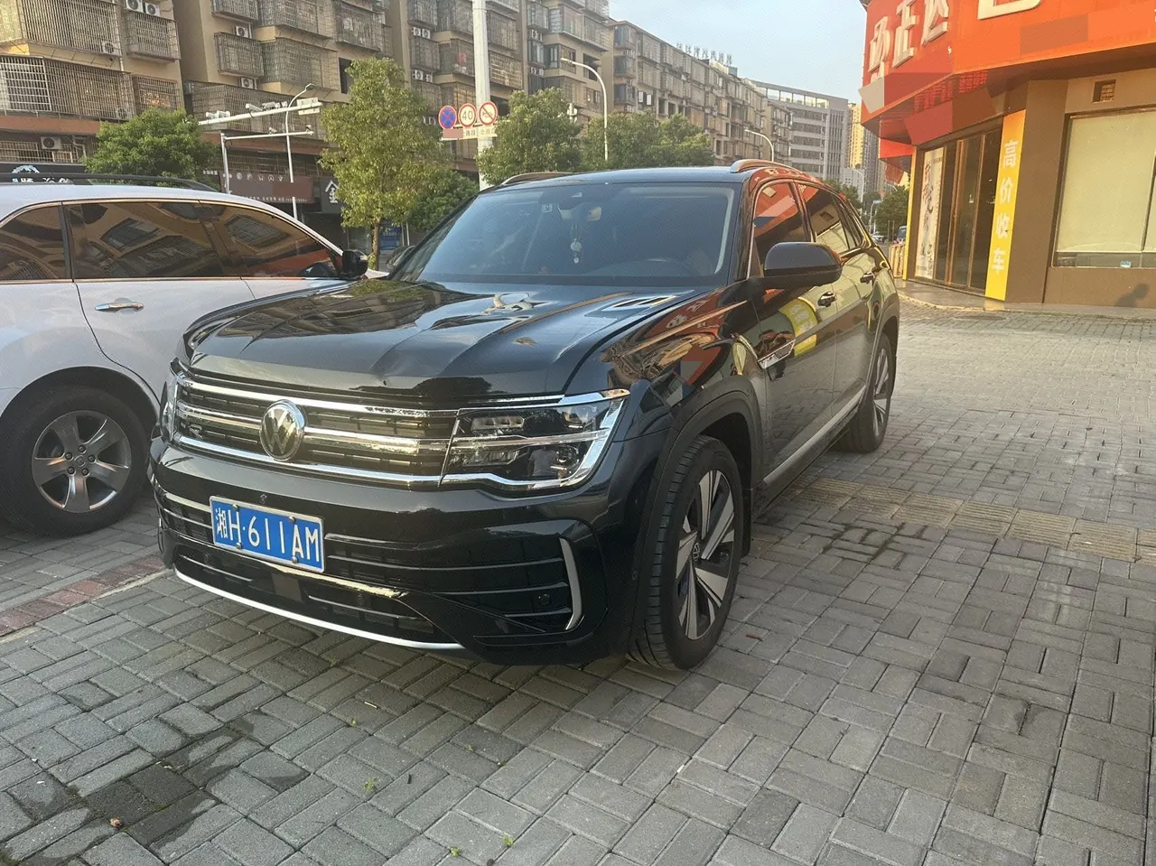 Open image lightbox: Volkswagen 2024 Tuang X 2.0TSI 380TSI 4WD Respect Deluxe Automatic Transmission