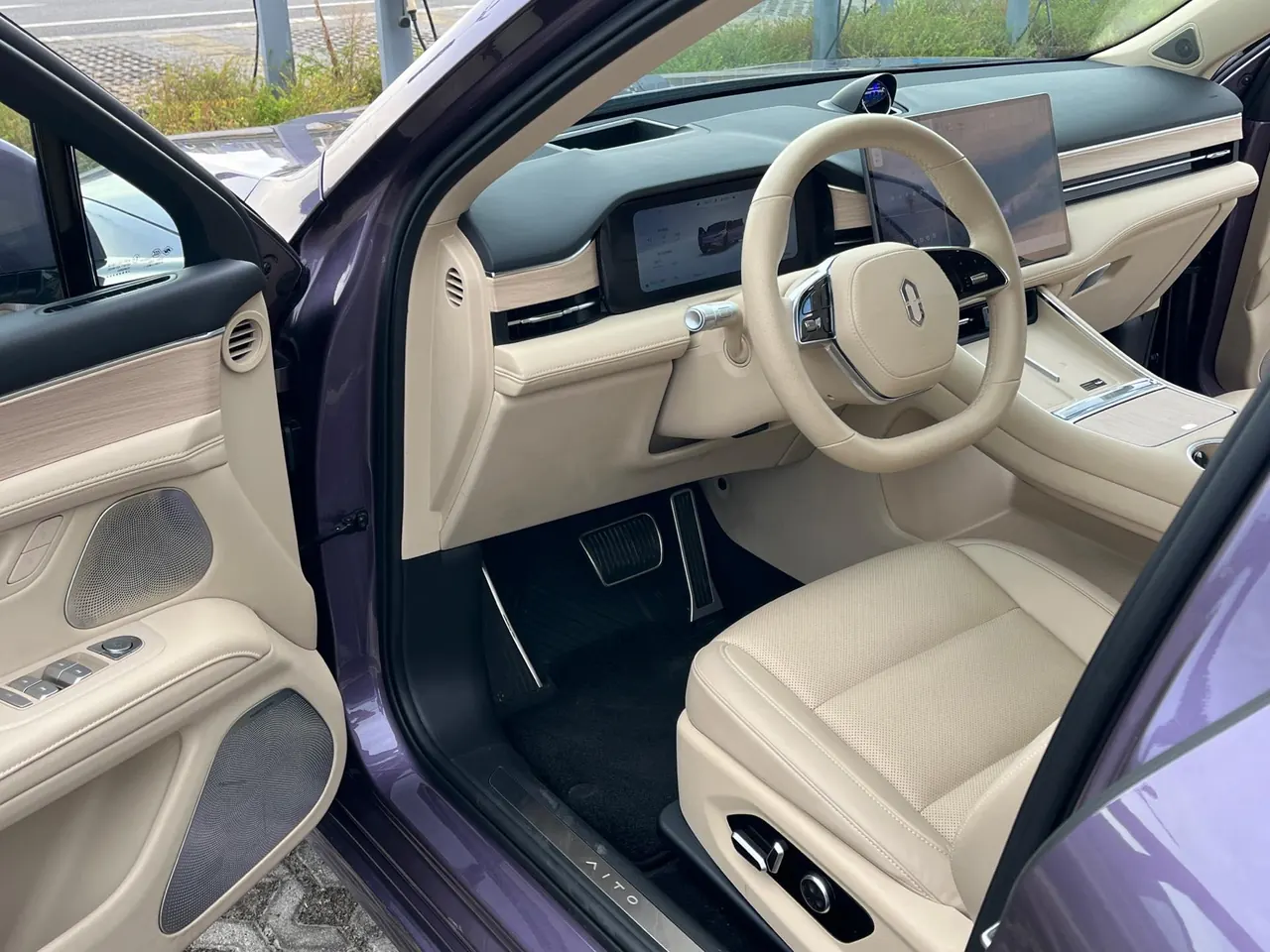 AITO 2025 AITO M5 extended range Ultra 4-wheel drive version automatic gear 3