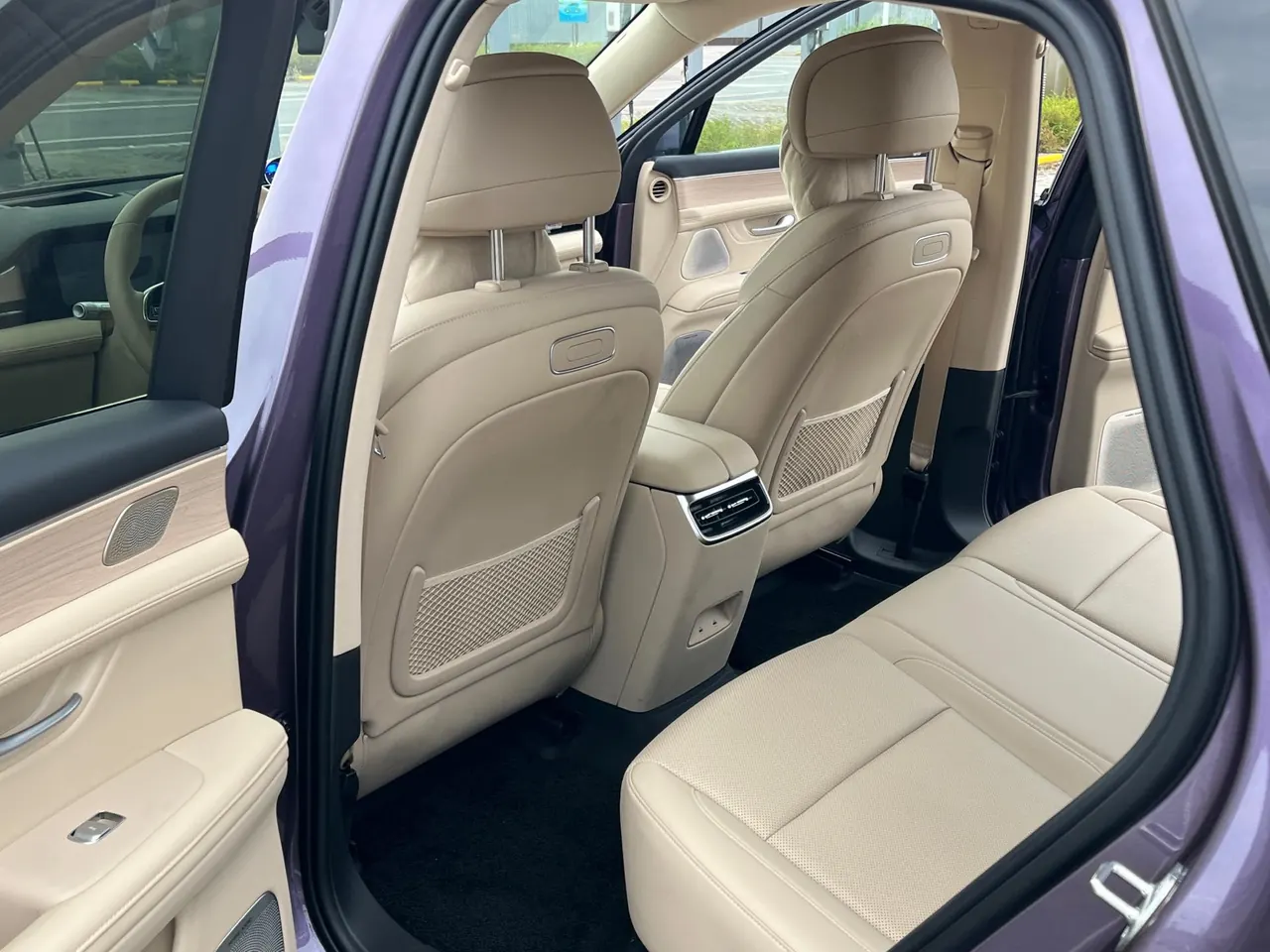 AITO 2025 AITO M5 extended range Ultra 4-wheel drive version automatic gear 6