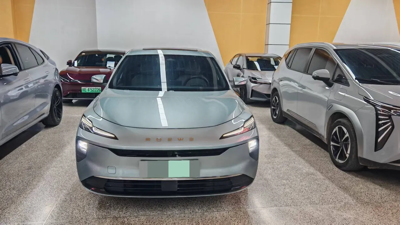 Roewe 2025 D 6 520km Smart Edition Automatic Gear 3