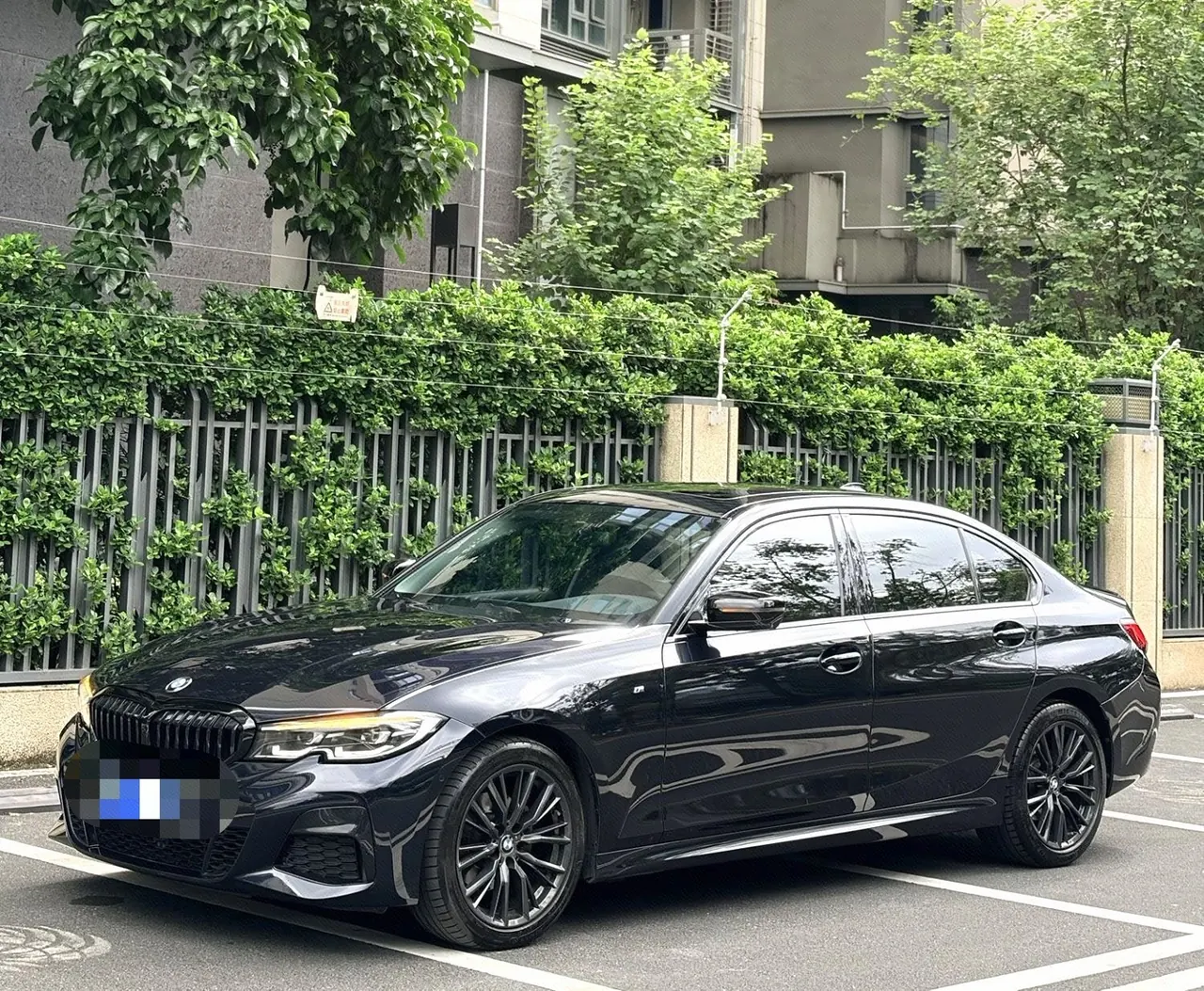 Open image lightbox: BMW 3 Series 2020 325Li 2.0T M Sports Obsidian Night Edition Automatic Gear