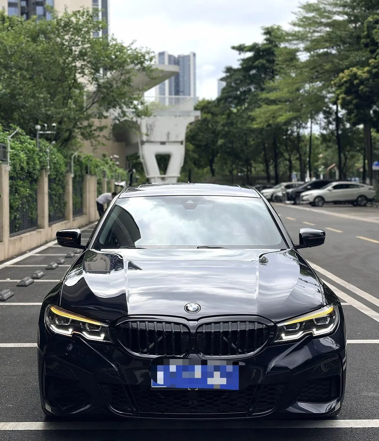 BMW 3 Series 2020 325Li 2.0T M Sports Obsidian Night Edition Automatic Gear 2