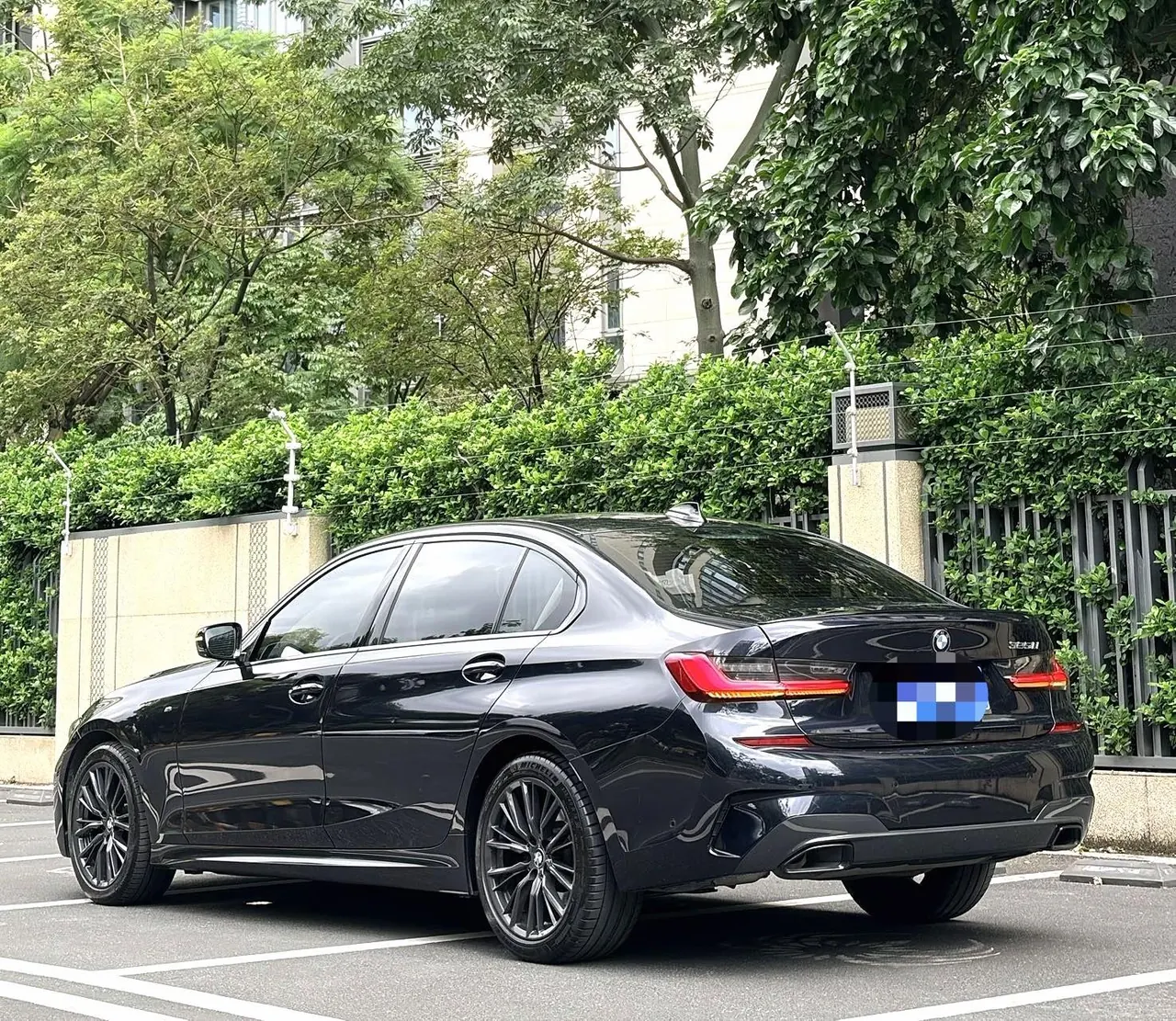 BMW 3 Series 2020 325Li 2.0T M Sports Obsidian Night Edition Automatic Gear 3
