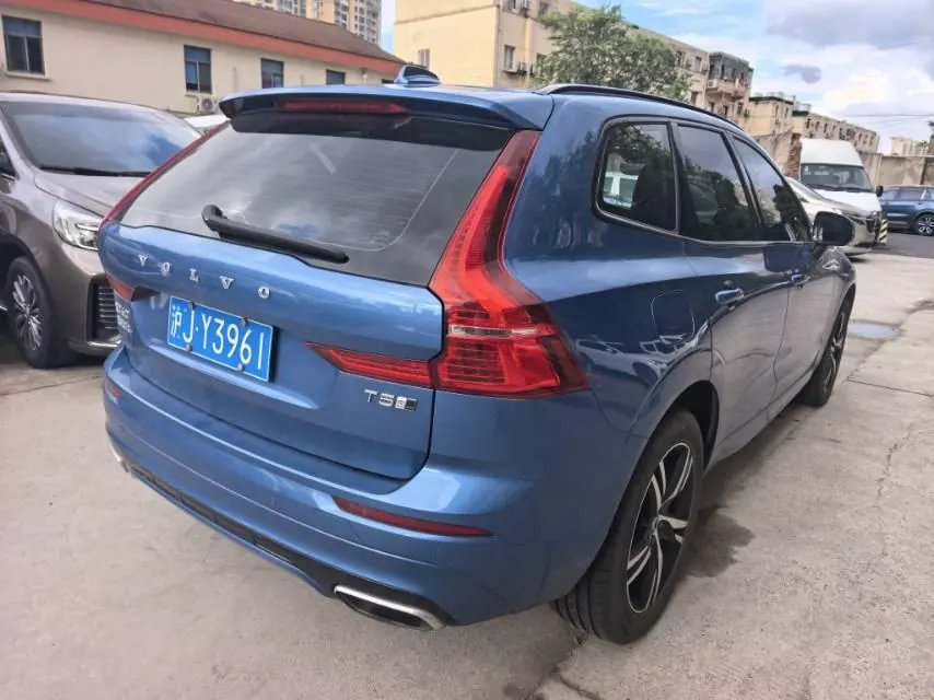 Volvo 2020 XC60 2.0T T5 4-wheel drive smart luxury automatic gear 6