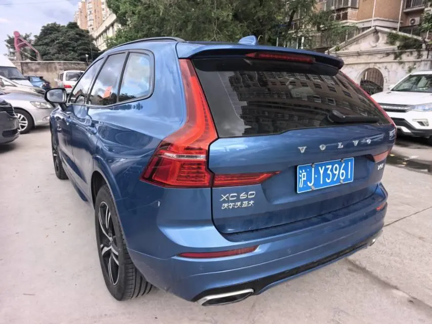 Volvo 2020 XC60 2.0T T5 4-wheel drive smart luxury automatic gear 7