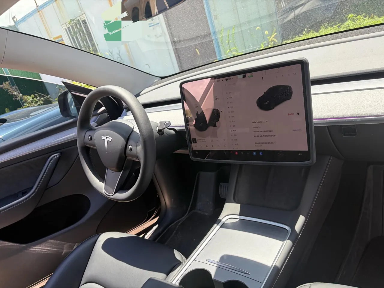 Tesla 2024 Model Y rear-wheel drive version automatic transmission 3