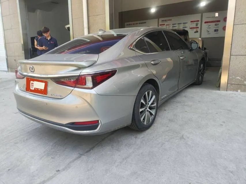 Lexus ES (Imported) 2021 ES300h 2.5 Stepless Excellence Edition Automatic Gear 6