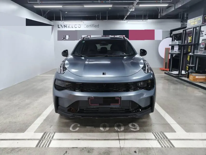 LYNK&amp;CO 2025 LYNK&amp;CO 01 2.0TD Two-wheel Drive New Pro Edition Automatic Gear 2