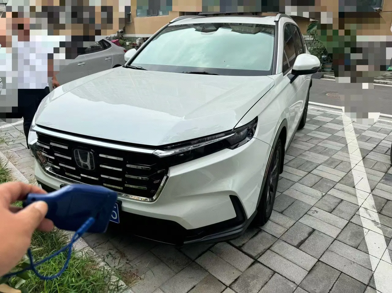 Open image lightbox: Honda 2026 CR-V 1.5T Stepless 240TURBO Global 30 Years Glory Two-Drive Front is still 5-seat Automatic Gear