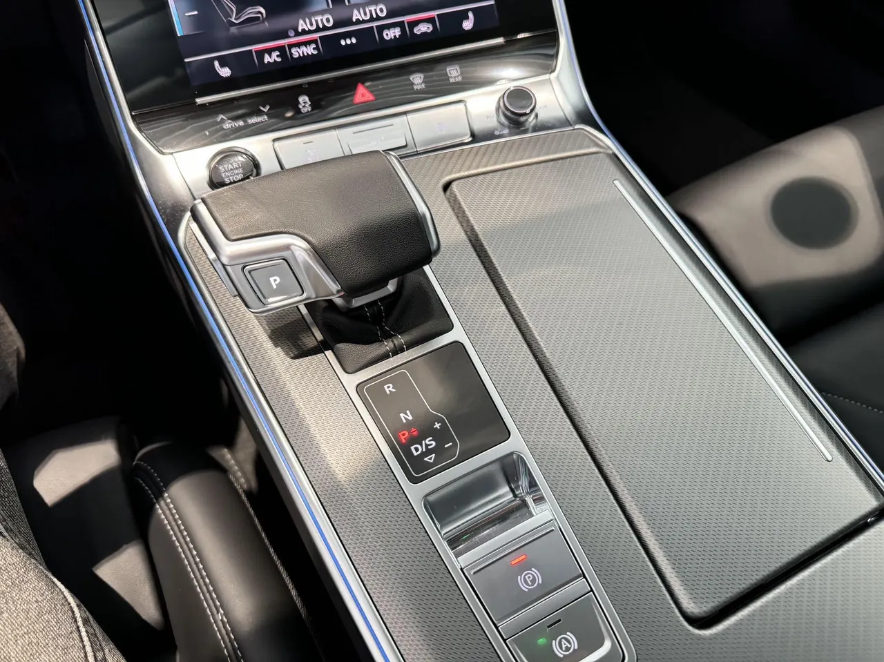 Audi A7 (Imported) 2024 A7 Sportback 2.0TFSI 45TFSI Automatic Gear Selection 11
