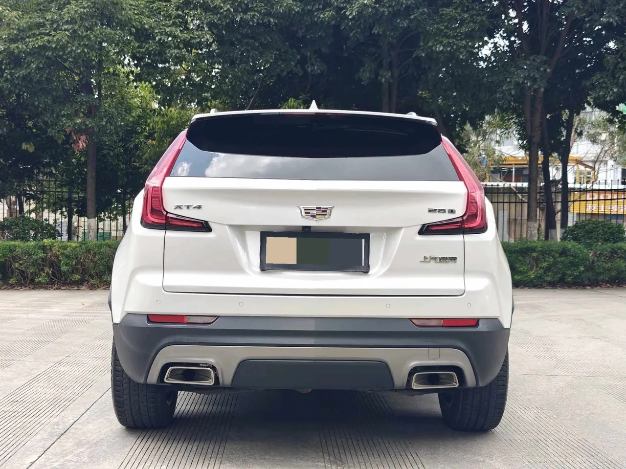 Cadillac 2021 XT4 2.0T 28T Two-Drive Leading Automatic Gear 10