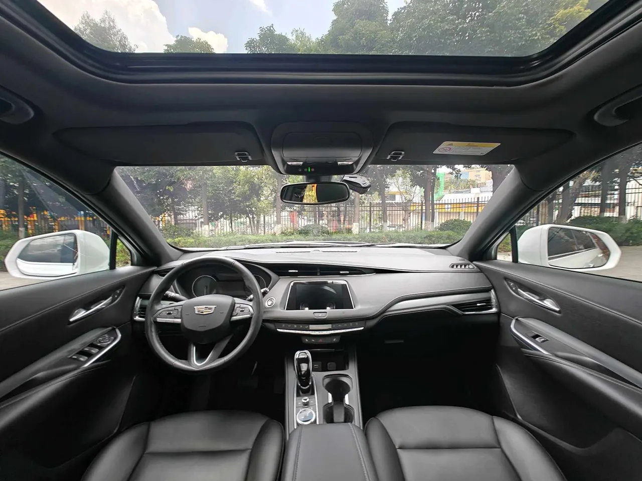Cadillac 2021 XT4 2.0T 28T Two-Drive Leading Automatic Gear 7
