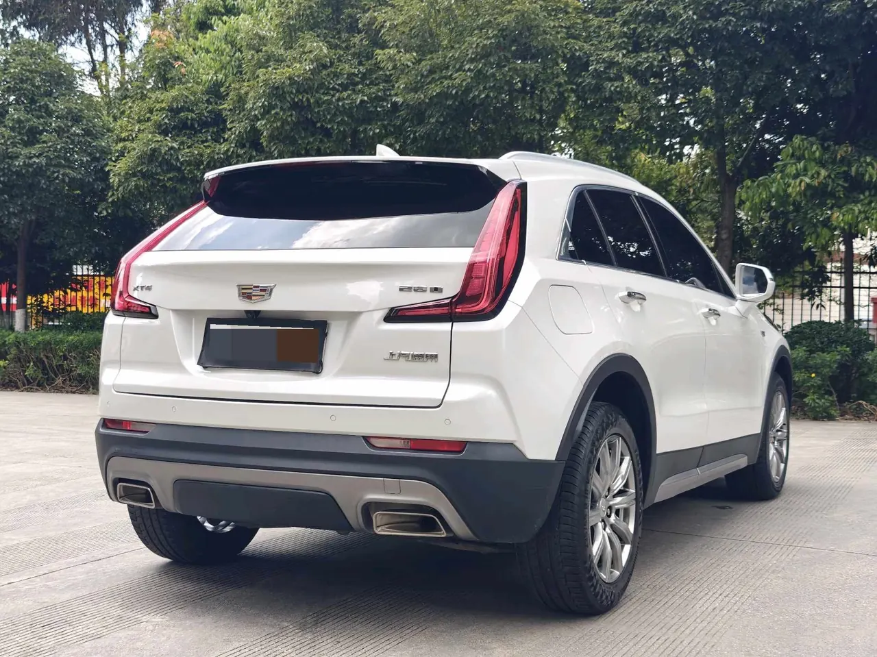 Cadillac 2021 XT4 2.0T 28T Two-Drive Leading Automatic Gear 9