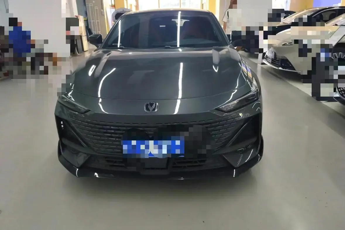 ChangAn 2023 UNI-V 1.5T Sports Edition Automatic 2