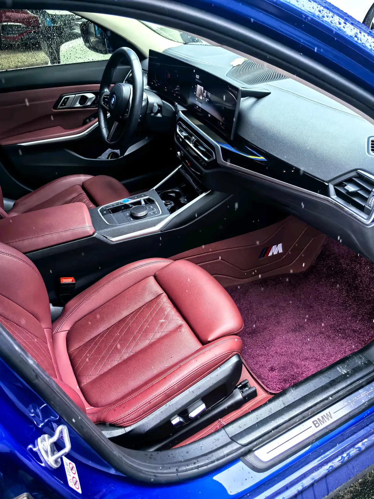 BMW 2022 i3 eDrive 35L automatic gear 5