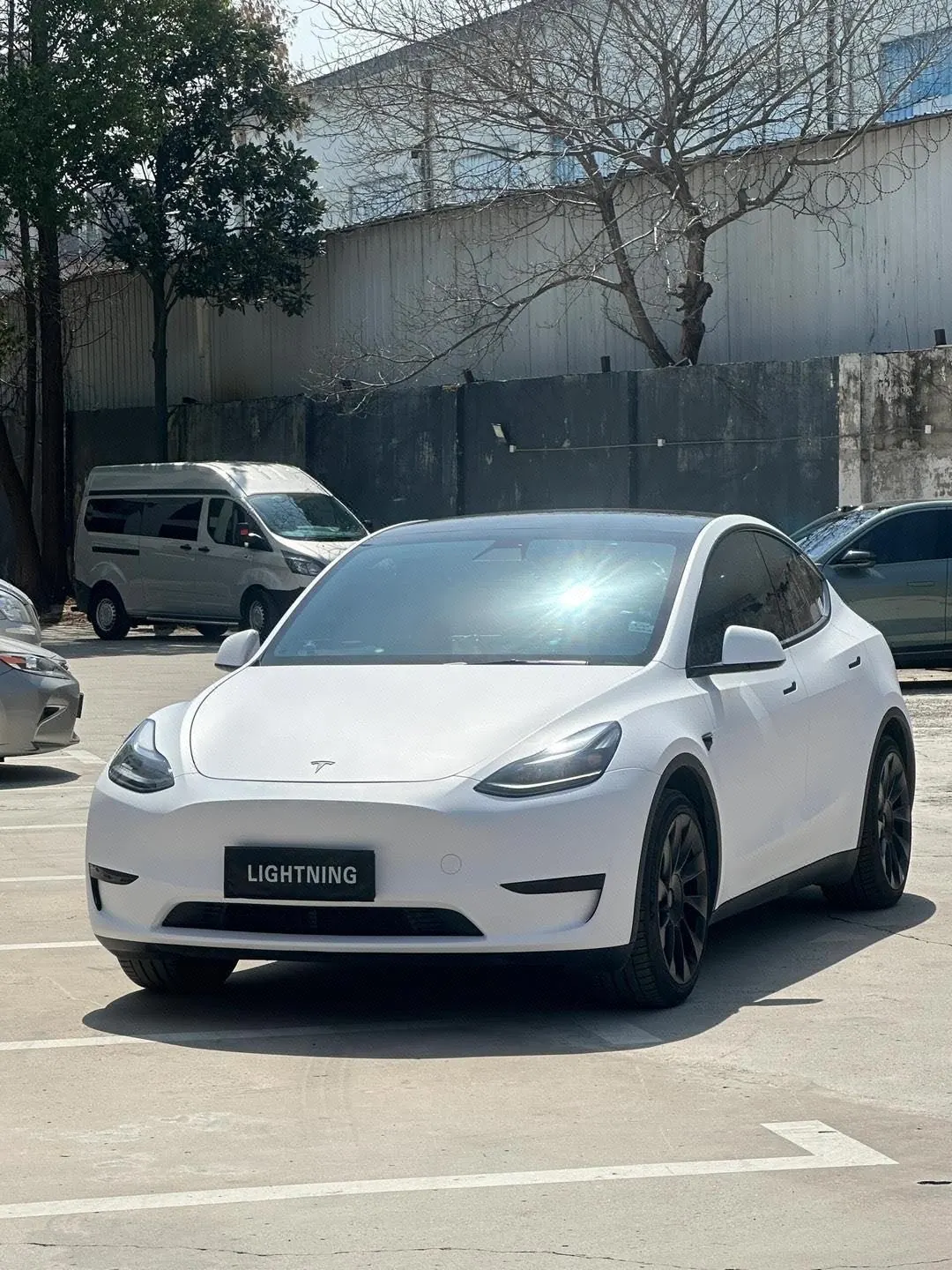 打开图片灯箱:Tesla 2022 Model Y long endurance all-wheel drive version (modified) automatic gear