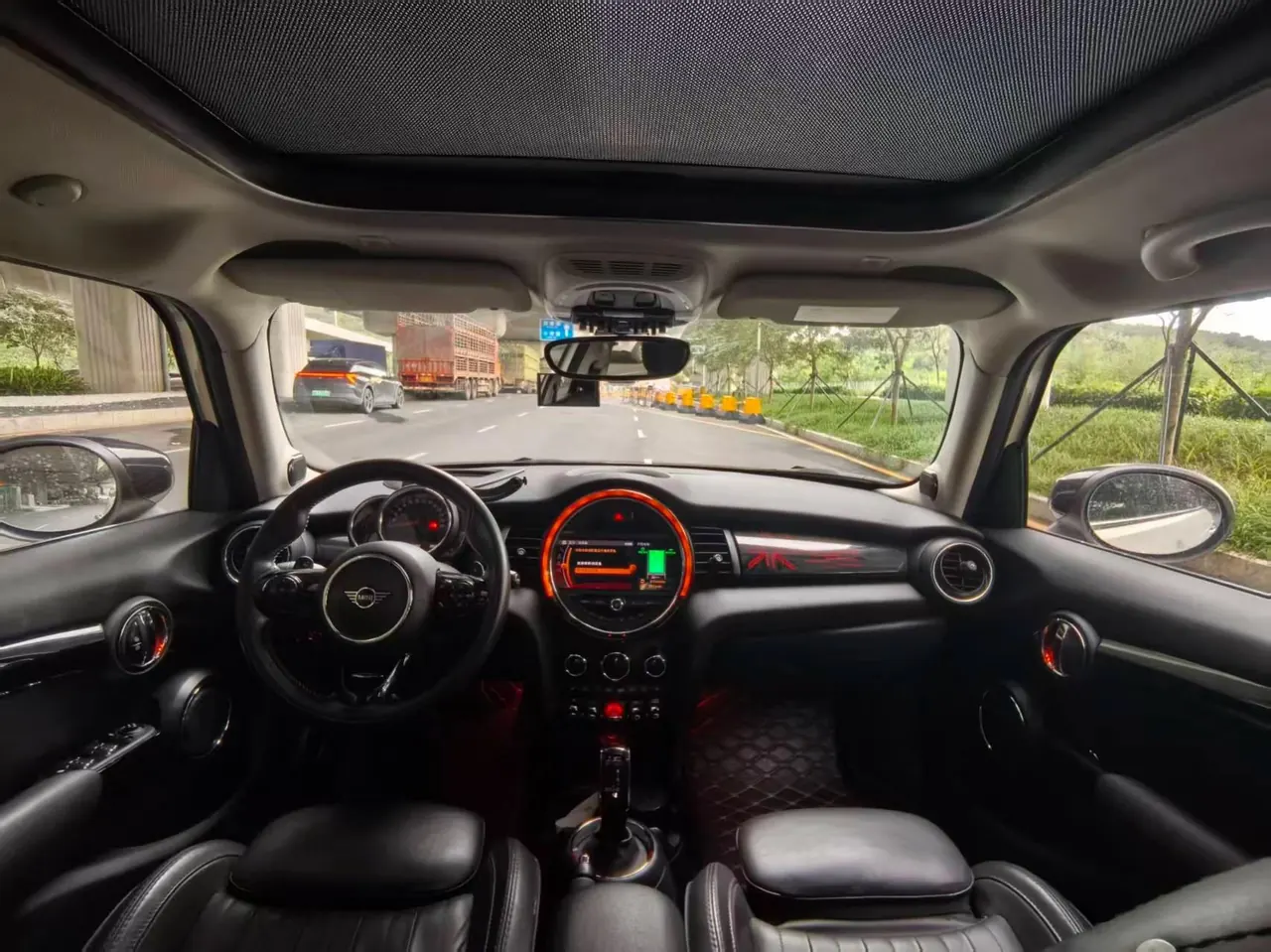 MINI Mini 5-Door (Imported) 2020 Mini Cooper S 2.0T Artist Automatic Gear 10