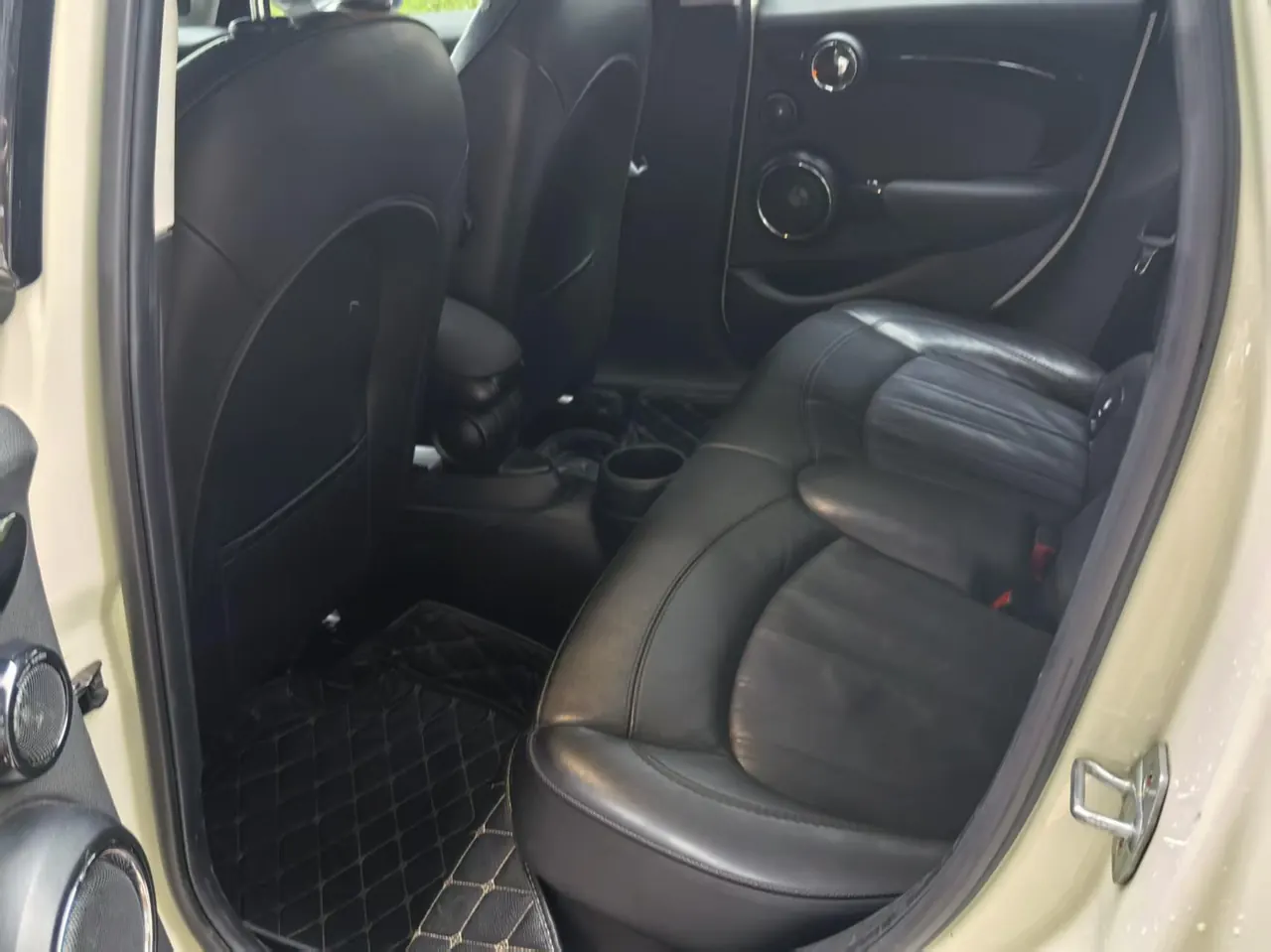 MINI Mini 5-Door (Imported) 2020 Mini Cooper S 2.0T Artist Automatic Gear 11