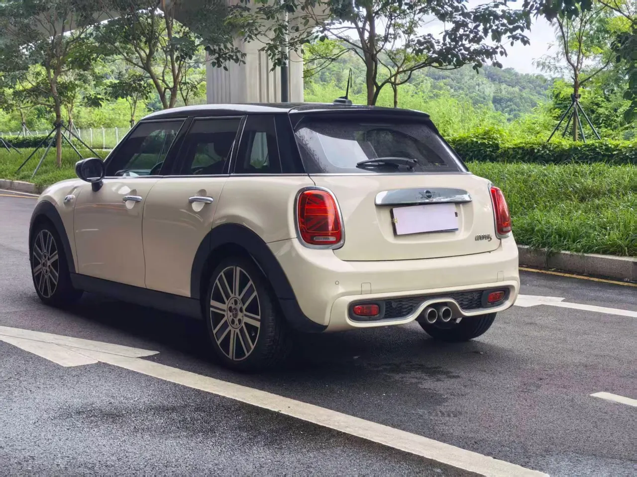 MINI Mini 5-Door (Imported) 2020 Mini Cooper S 2.0T Artist Automatic Gear 5