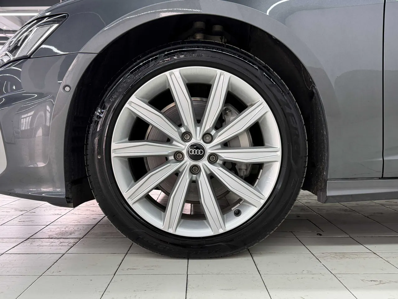 Audi 2024 A6L 2.0TFSI 45TFSI Selected Dynamic Automatic 17