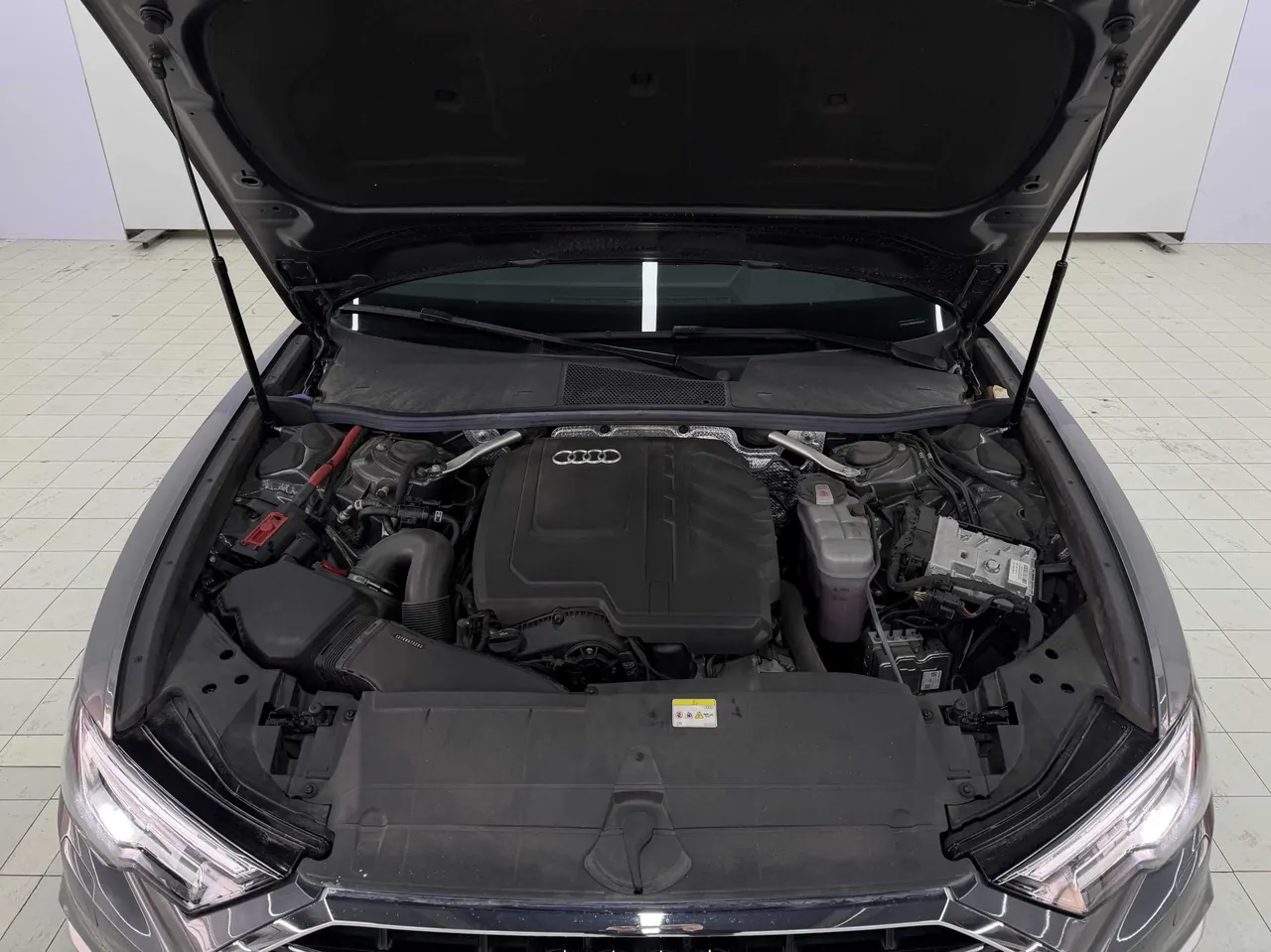 Audi 2024 A6L 2.0TFSI 45TFSI Selected Dynamic Automatic 18