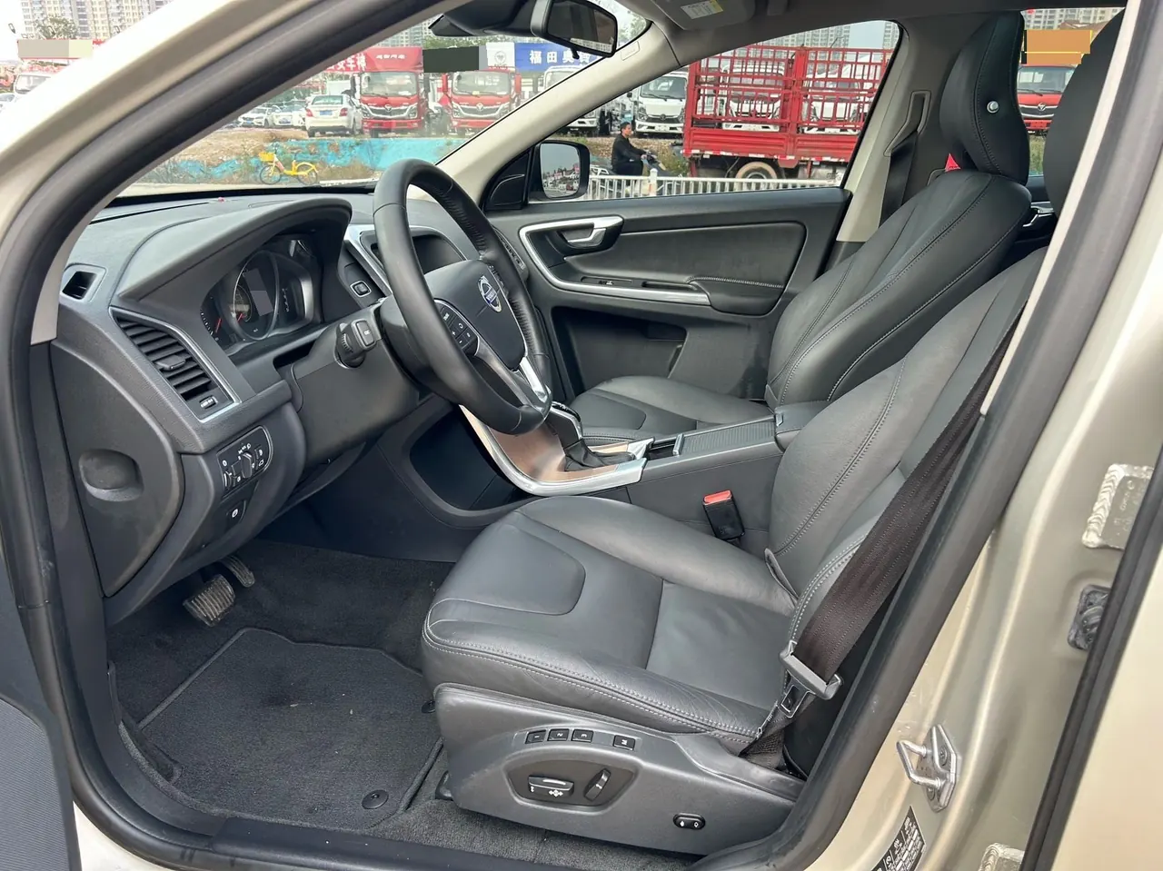 Geely 2024 XingyueL (Monjaro) 2.0TD high-power two-wheel drive cloud version automatic gear 3
