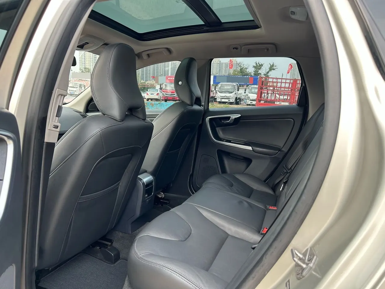Geely 2024 XingyueL (Monjaro) 2.0TD high-power two-wheel drive cloud version automatic gear 4
