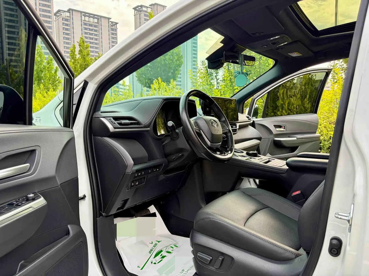 Toyota 2024 Sana 2.5 Stepless Four-wheel Drive Premium Edition Automatic Transmission 4