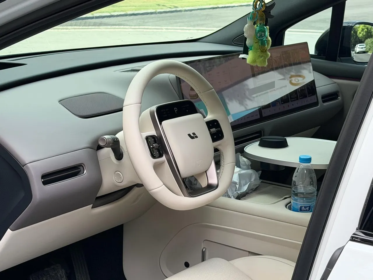 Li 2025 i6 four-wheel drive basic automatic transmission 7