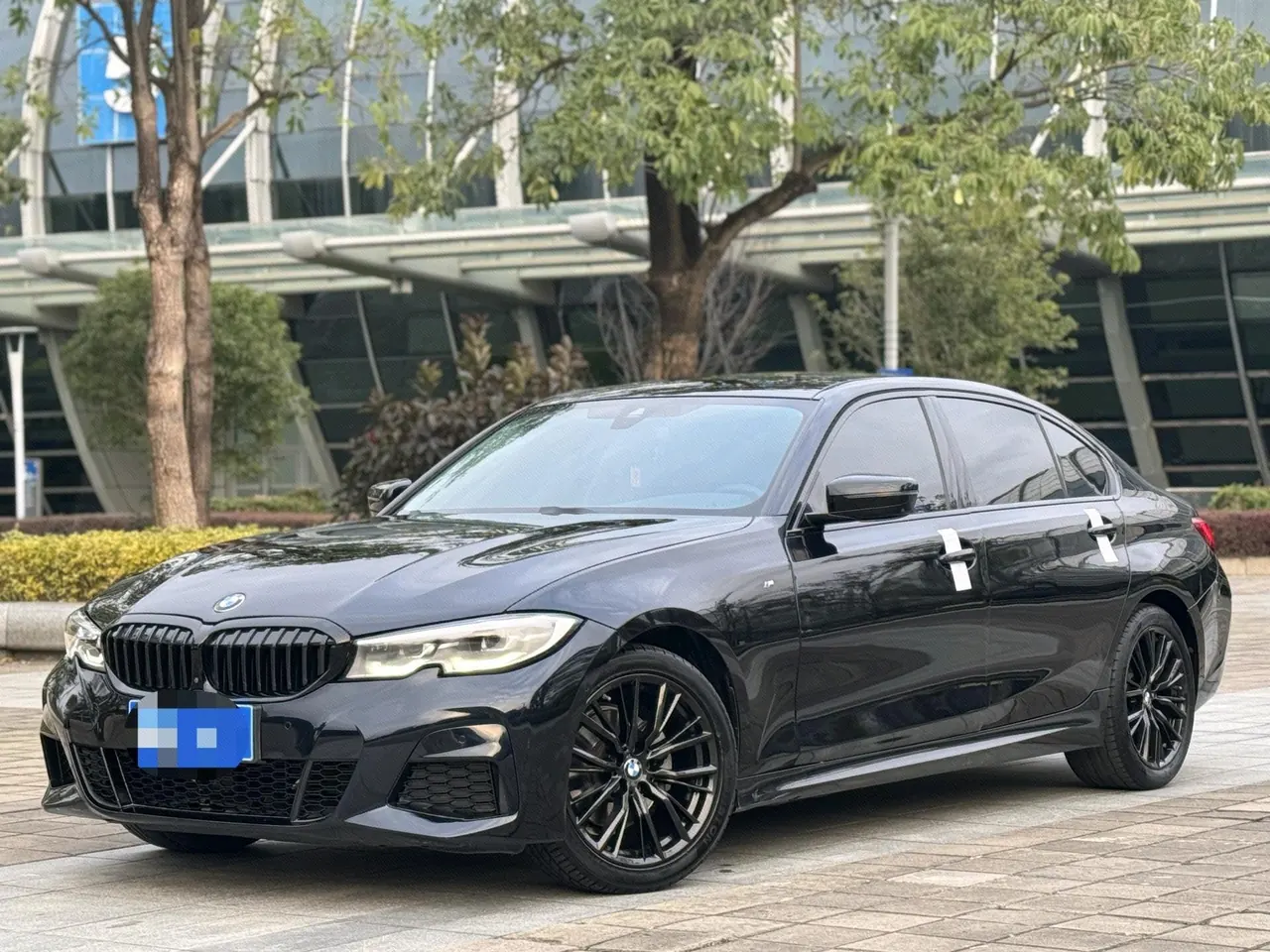 Open image lightbox: BMW 3 Series 2021 325Li 2.0T M Sports Obsidian Night Suit Automatic Gear