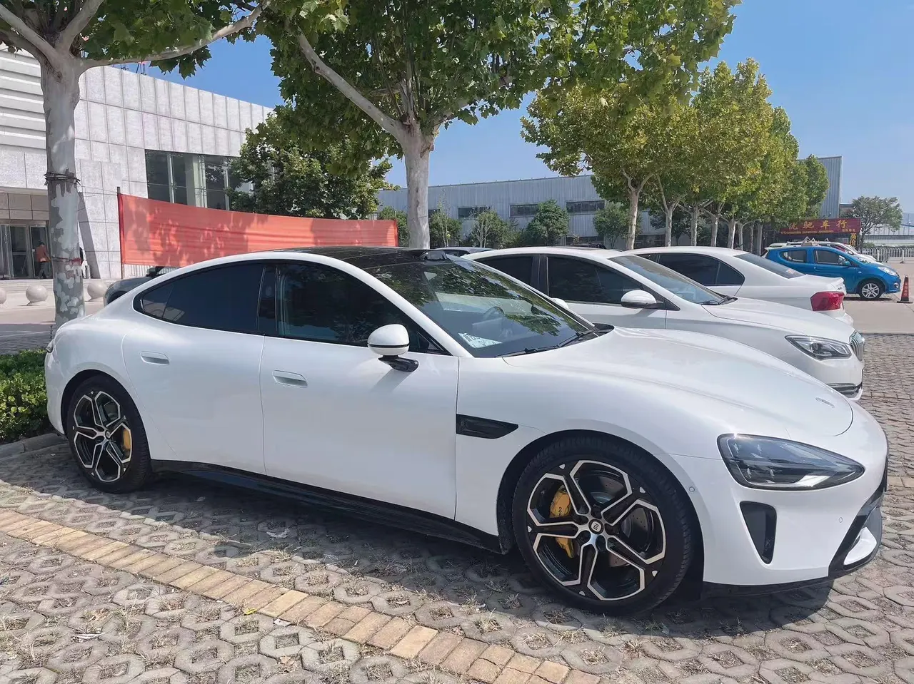 MI 2024 SU 7 800km 4-wheel drive ultra-long endurance high-end smart driving Max version automatic gear 2