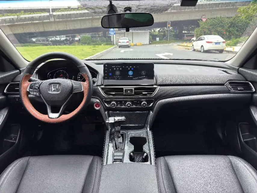 Honda 2022 10th Generation Accord 1.5T Stepless 260TURBO Deluxe Automatic Gear 9