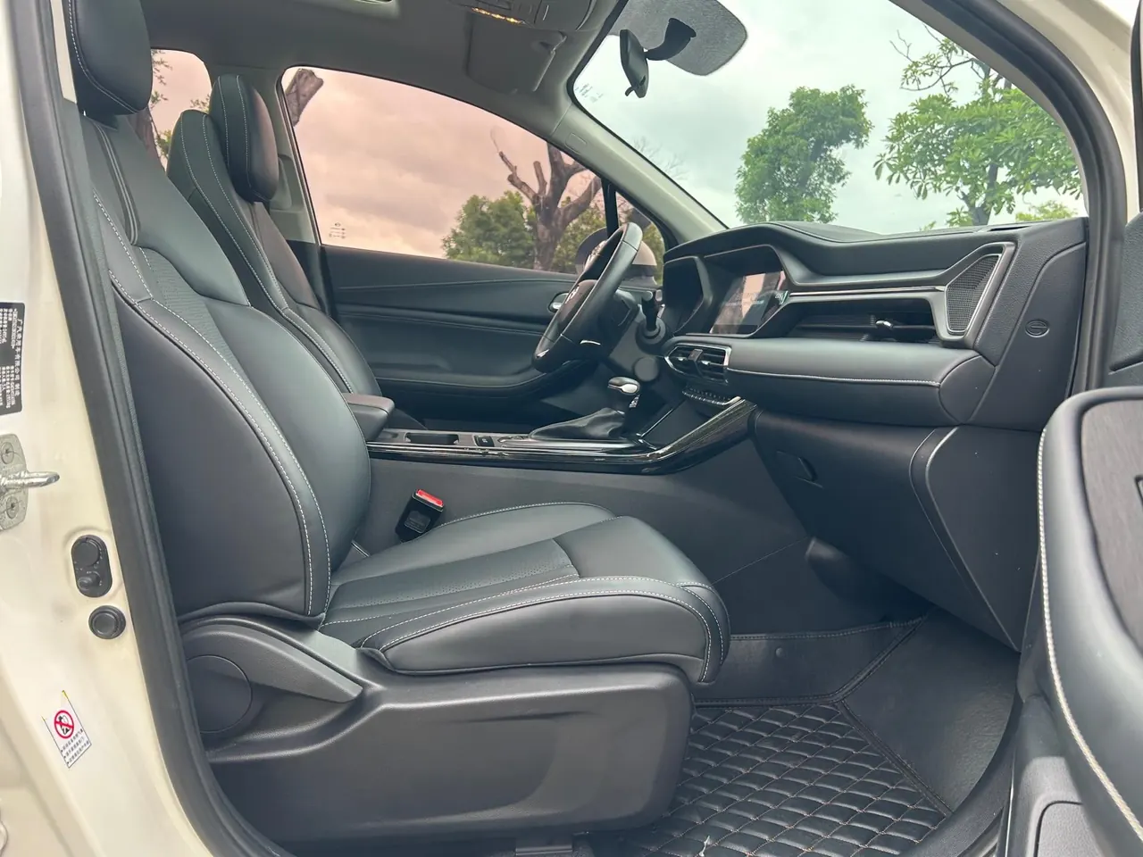 Chuanqi 2022 GS4 1.5T 270T Zhixing Pilot Edition Automatic Gear 12