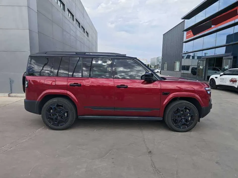 FangChengBao 2025 titanium 7 1.5T stepless 190KM four-wheel drive Ultra version of automatic gear 3