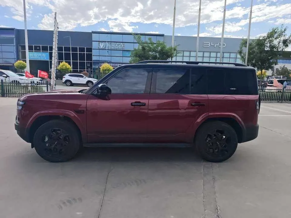 FangChengBao 2025 titanium 7 1.5T stepless 190KM four-wheel drive Ultra version of automatic gear 4