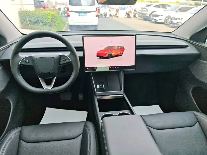Tesla 2025 Model Y long endurance all-wheel drive version (modified) automatic gear 5