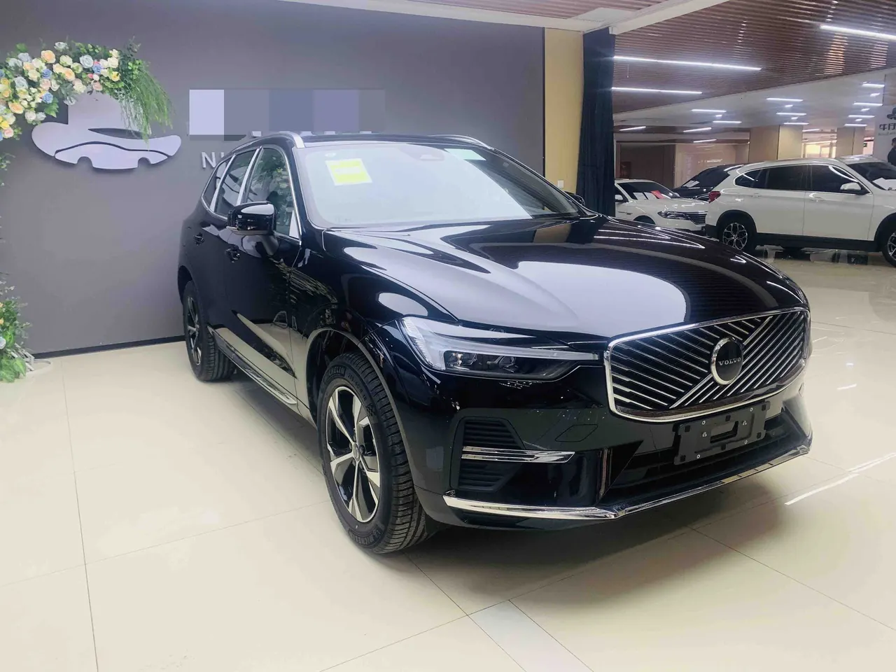 Volvo 2026 XC60 48V 2.0T B5 All-Wheel Drive Intelligent Luxury Edition Automatic Transmission 4