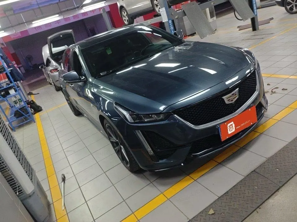 Cadillac 2021 CT5 2.0T 28T Platinum Automatic Gear 2