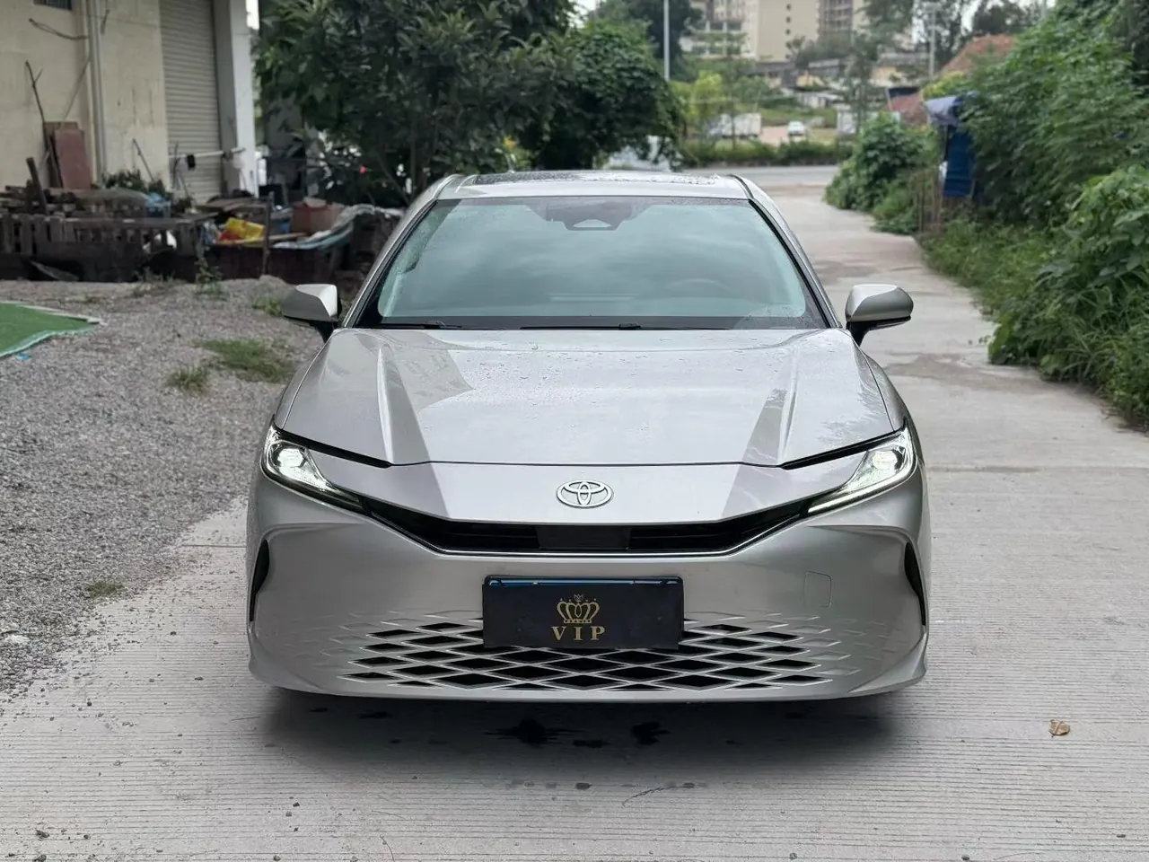 Toyota 2025 Camry Dual Engine 2.0HG Stepless Brilliant Edition Automatic Gear 2